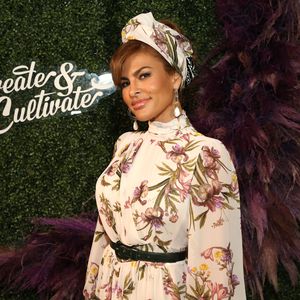 Heimlich geheiratet? Eva Mendes mit goldenem Ring gesichtet