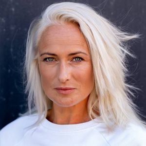 Elsa-blond: GZSZ-Star Eva Mona Rodekirchen hat neue Frisur