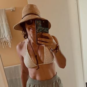 Evangeline Lilly zeigt nach Hirnverletzung ihren Bikini-Body