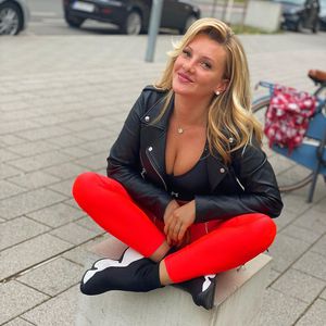 Gewusst? Evelyn Burdecki nahm mit 17 Jahren bei DSDS teil!