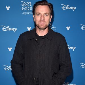 Geheime Geburt: Ewan McGregor erstmals mit Baby unterwegs
