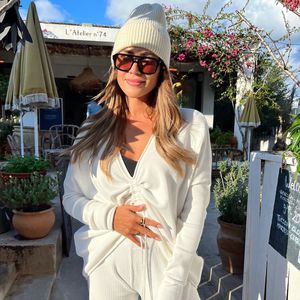 Bauchvergleich: Jessica Paszka schlüpft in Umstandskleid