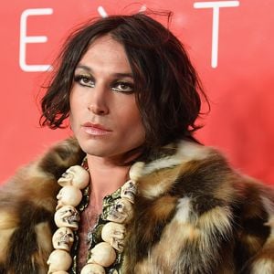 Einbruch-Klage: Ezra Miller wird sich als schuldig bekennen!