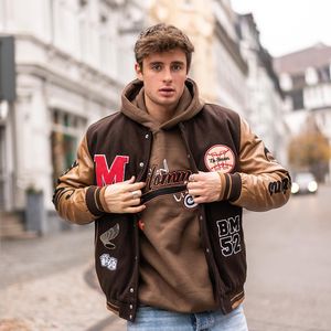 Deutscher TikTok-Star beginnt Modelkarriere in Los Angeles!