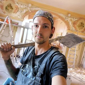 Schlossherr: So feudal lebt Fabian von "Bares für Rares"