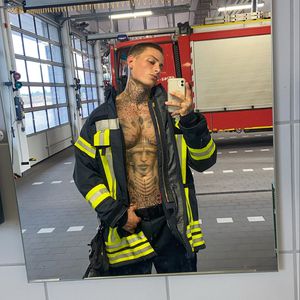TikTok-Feuerwehrmann fast "Temptation Island"-Verführer