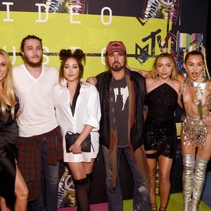 "Cyrus vs. Cyrus": Neue Einrichtungs-Show mit Mileys Family
