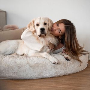 Hund ist neidisch: Novalanalove spricht über Leben mit Baby