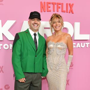 Karol G und Feid machen ihre Beziehung auf Red Carpet publik