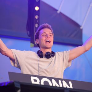 Inspiriert von Lena Gercke? Felix Jaehn ist plötzlich blond!