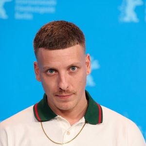 Felix Lobrecht musste vor einer Show in die Notaufnahme!