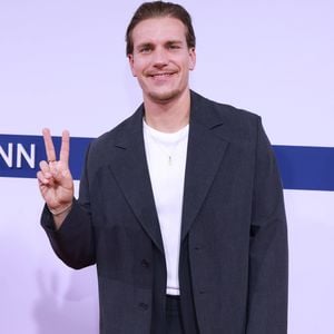 Plötzlich offline: Felix Stein wurde auf Dating-App gesperrt