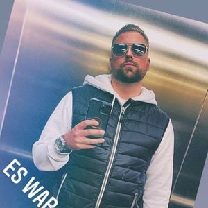 Fans jubeln: GZSZ-Star Felix von Jascheroff hat neue Frisur