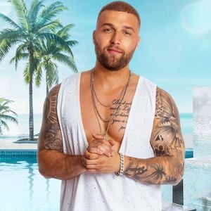 Fiasko bei "Love Island VIP": Filip hat Glatzenspray-Panne