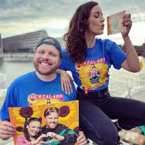 "Herzalarm": Finch und Blümchens Nineties-Song geht viral