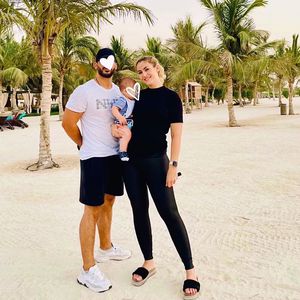 Fiona Erdmann im Body-Talk: Mo liebt ihre After-Baby-Kurven