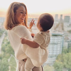 Fiona Erdmann feiert Meilenstein: Ihr Sohn kann jetzt laufen