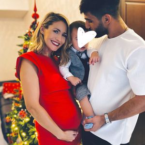 An Heiligabend: Schwangere Fiona Erdmann zeigt Babybauch