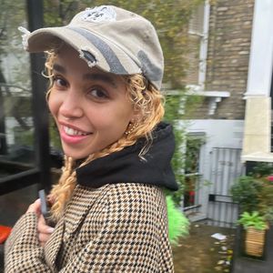 Nach Klage gegen Ex: FKA Twigs' Freund widmet ihr süße Worte