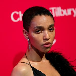 FKA Twigs verzaubert nach Visa-Panne mit Bühnen-Comeback