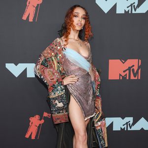 An Gebärmutter: FKA Twigs ließ sich sechs Tumore entfernen!