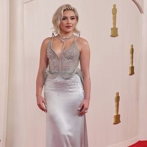 Nach Anfeindungen: Florence Pugh hält ihre Beziehung privat