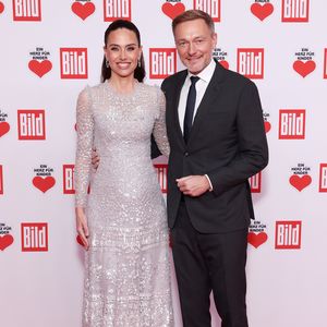 Christian Lindner und Franca nach Babynews auf Red Carpet
