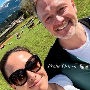 Christian Lindner und Franca teilen zu Ostern Pärchenbild