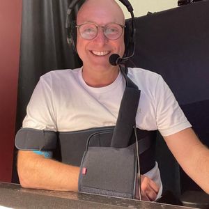 Fußball-Kommentator Frank Buschmann hört doch nicht auf!