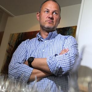 Lebende Krebse gebraten: Frank Rosin vom Tierschutz verklagt
