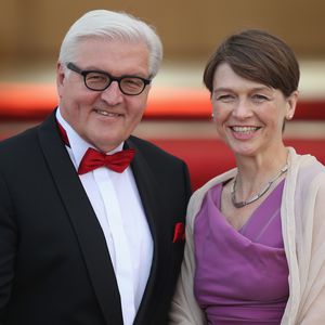 Megarührend! Neuer Bundespräsident Steinmeier dankt Ehefrau