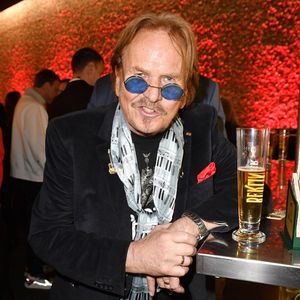 Bier schmeckt wieder: Frank Zander geht es nach OP besser!