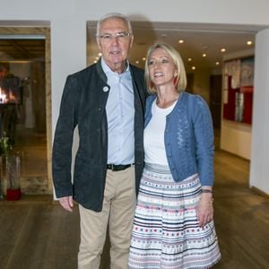 Franz Beckenbauers Ehefrau soll EM-Pokal ins Stadion tragen!