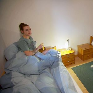 "Bauer sucht Frau"-Laras Hofdamen verbringen Nacht zusammen!