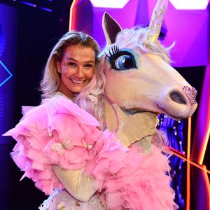 Einhorn-Kostüm war "schwierig" für Franziska van Almsick!