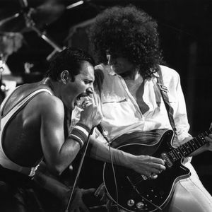 "Familie": Queen-Star Brian May erinnert an Freddie Mercury