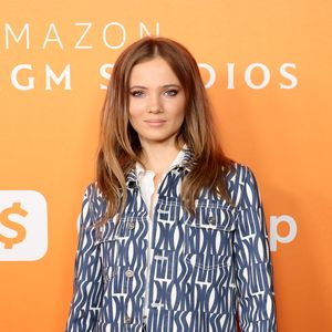 Zeit gespart: Freya Allan verletzte sich am "Witcher"-Set