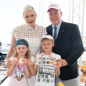 So cool besuchen Fürst Albert und Charlènes Kids Motor-Event
