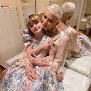 Erstes Event! Fürstin Charlène mit Tochter bei Fashion Award