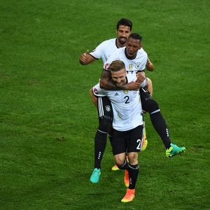 Bye-bye, Bolt: Das sagen die Promis zu Usains Karriere-Aus!