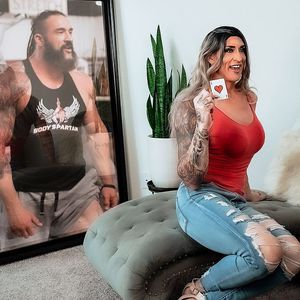 Mega-Verwandlung: Wrestling-Star outet sich als Trans-Frau