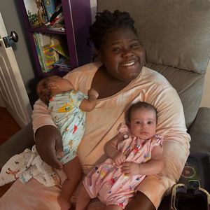 Gabourey Sidibe feiert ersten Geburtstag ihrer Zwillinge