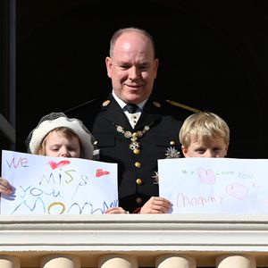 Mit Poster: Monaco-Twins vermissen ihre kranke Mama Charlène