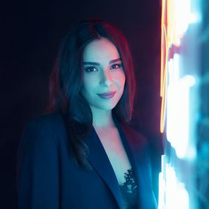 Gamze Senol als Shirin in "Nihat – Alles auf Anfang"