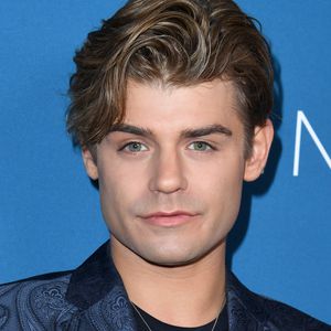 Disney-Star Garrett Clayton ist seit einem Jahr verlobt!