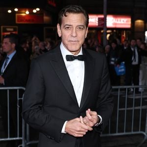 Hollywood-Elite feiert das Broadway-Debüt von George Clooney