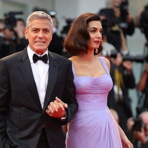Stylische Eltern: Amal & George Clooney bei Date-Night!