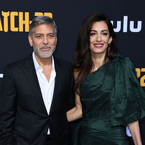 Video: George Clooney wird von schwulem Fan angemacht