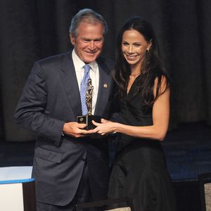 George W. Bushs Tochter heiratet ihren Mann zum zweiten Mal