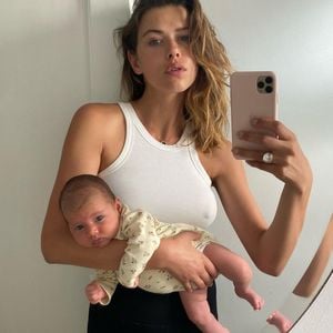 Heiße Mama: Georgia Fowler zeigt ihren After-Baby-Body!
